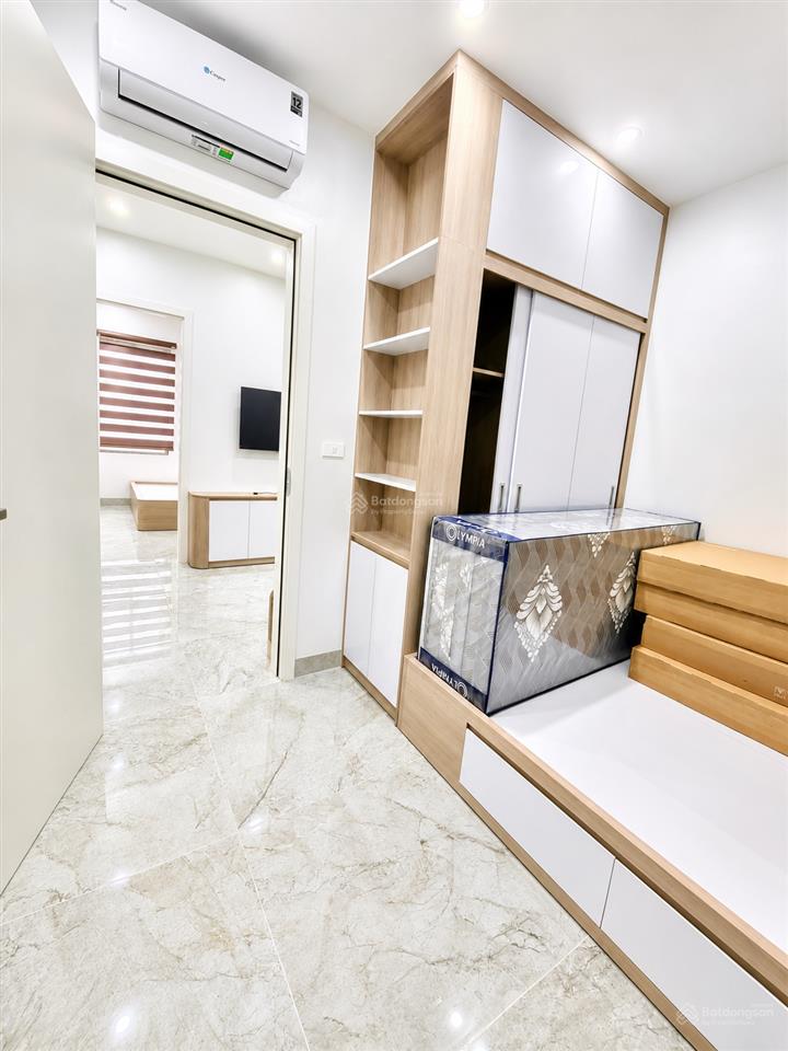 Cho thuê căn hộ 52m2 thiết kế 2 ngủ 1wc full đồ phố ái mộ,bồ đề giá siêu rẻ 7 triệu 0916 393 ***