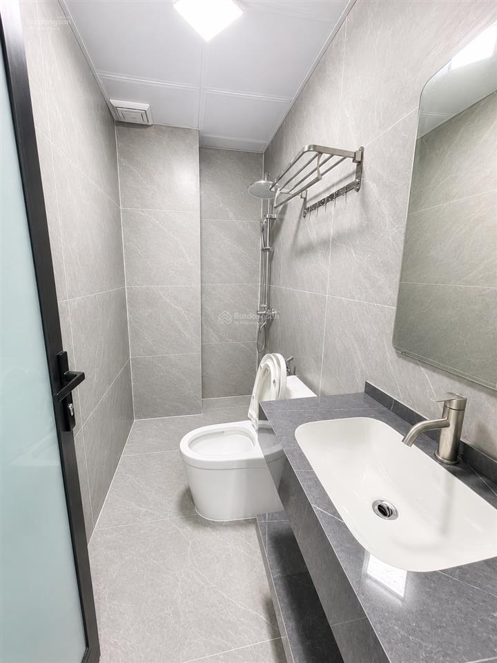 Cho thuê căn hộ 52m2 thiết kế 2 ngủ 1wc full đồ phố ái mộ,bồ đề giá siêu rẻ 7 triệu 0916 393 ***