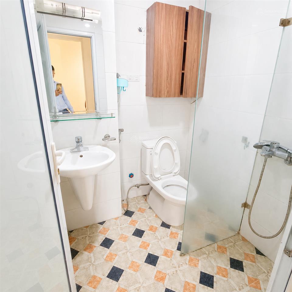 Cho thuê căn hộ phố ngọc lâm 65m2 thiết kế có ban công, view thoáng full đồ giá 7 triệu 0916 393 ***