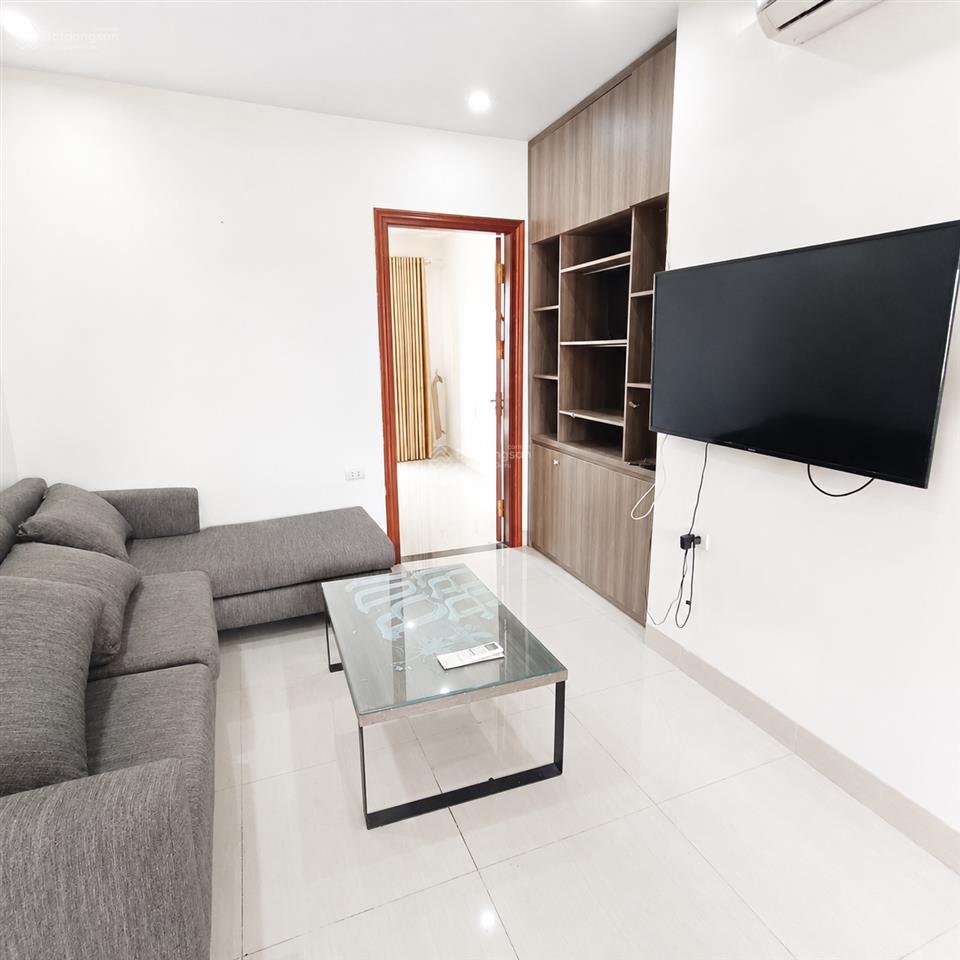 Cho thuê căn hộ phố ngọc lâm 65m2 thiết kế có ban công, view thoáng full đồ giá 7 triệu 0916 393 ***