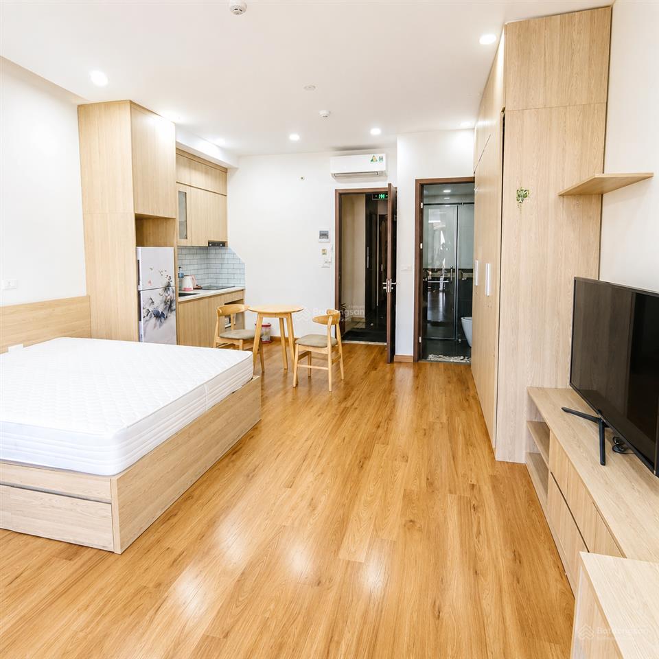 Cho thuê chung cư mini full đồ đẹp phố hồng tiến nhiều ánh sáng 37m2 giá 5,5 triệu 0916 393 ***