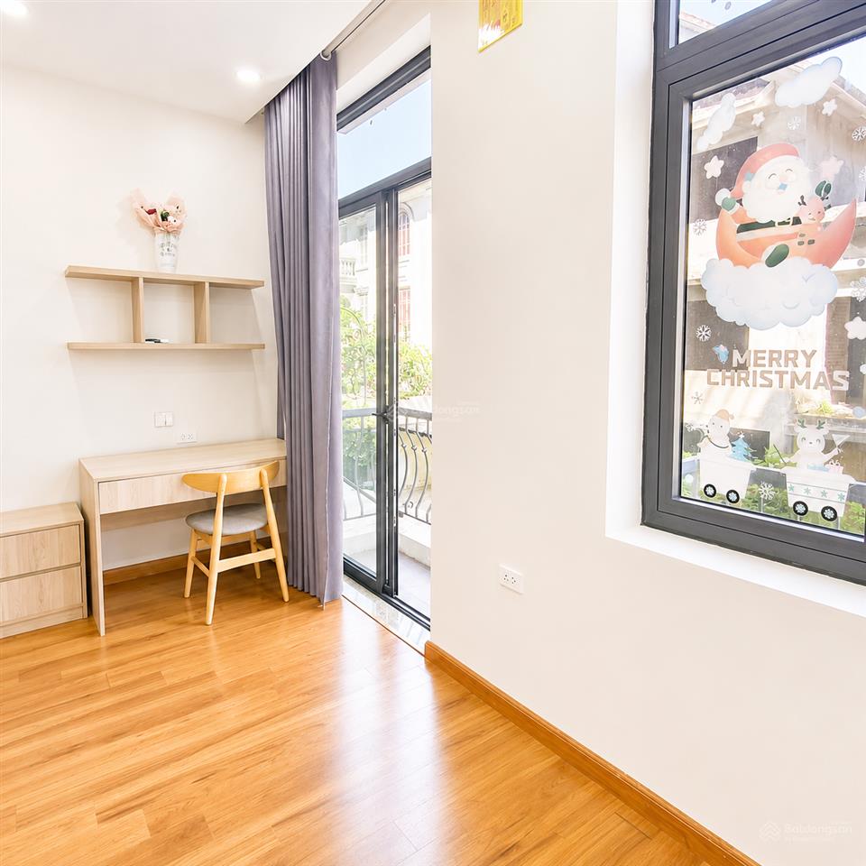 Cho thuê chung cư mini full đồ đẹp phố hồng tiến nhiều ánh sáng 37m2 giá 5,5 triệu 0916 393 ***