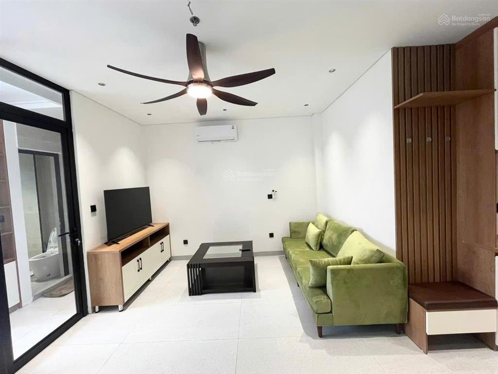 Cho thuê chung cư mini cực đẹp 48m2 phố hồng tiến kéo dài gần chợ ngọc thụy giá 8 triệu 0916 393 ***