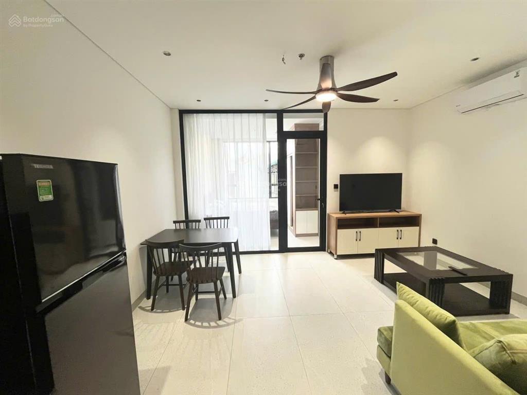 Cho thuê chung cư mini cực đẹp 48m2 phố hồng tiến kéo dài gần chợ ngọc thụy giá 8 triệu 0916 393 ***