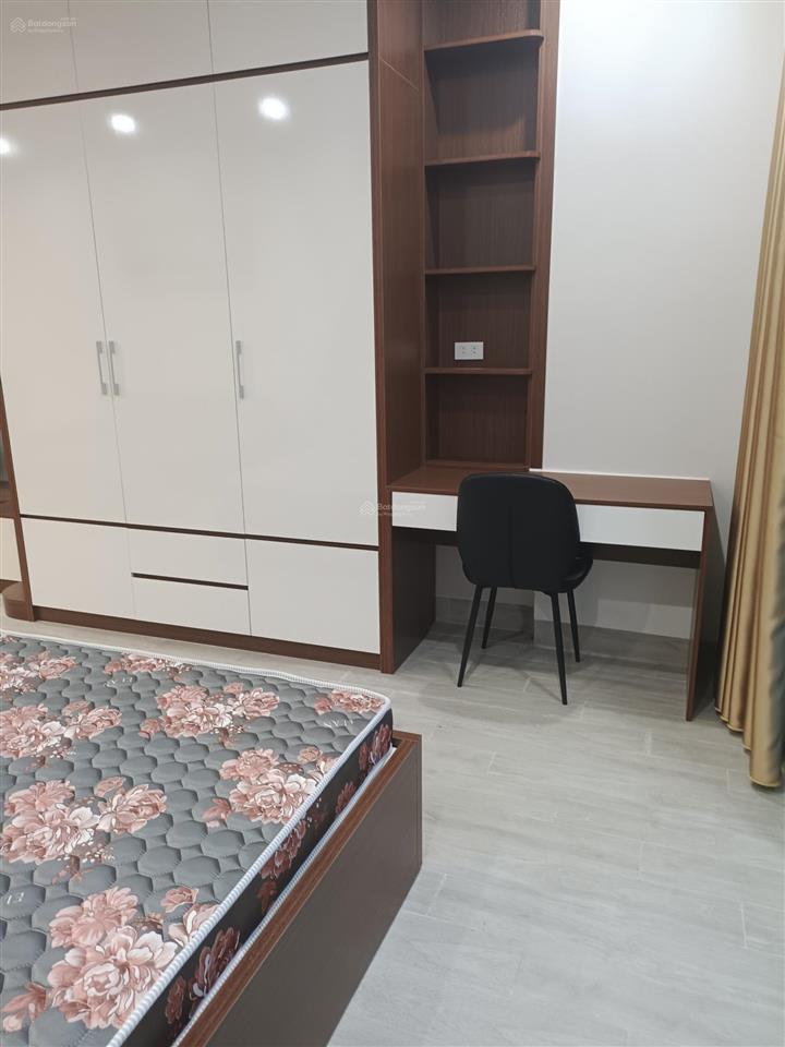 Cho thuê căn hộ 65m2 full đồ, có ban công, oto đỗ cửa phố hoàng như tiếp giá 7.5 triệu 0916 393 ***