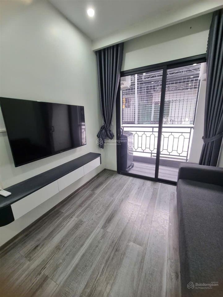 Cho thuê căn hộ 42m2 1 ngủ riêng biệt full đồ, có ban công phố tư đình giá 6,5 triệu 0916 393 ***