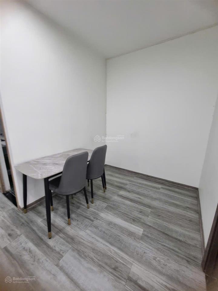 Cho thuê căn hộ 42m2 1 ngủ riêng biệt full đồ, có ban công phố tư đình giá 6,5 triệu 0916 393 ***