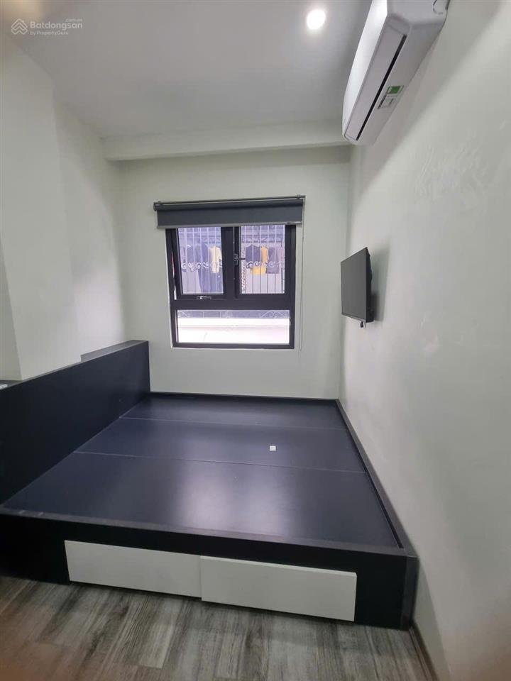 Cho thuê căn hộ 42m2 1 ngủ riêng biệt full đồ, có ban công phố tư đình giá 6,5 triệu 0916 393 ***