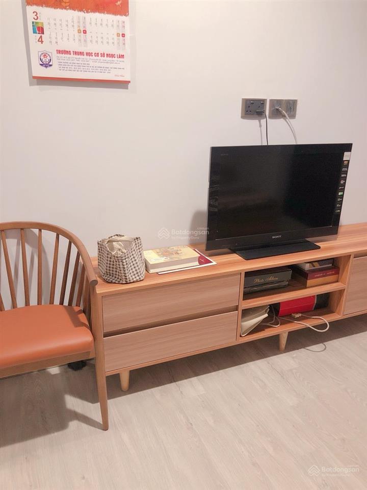 Bán căn 2 ngủ 2wc full đồ ban công đông nam chung cư one 18 phố ngọc lâm giá 6.5 triệu 0916 393 ***