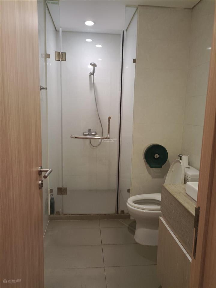 Cho thuê căn hộ 2 ngủ 2wc 79m2 đủ đồ chung cư mipec long biên gần hoàn kiếm giá 16 triệu.0916 393 ***