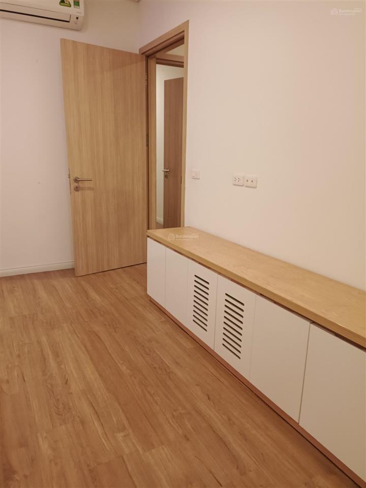 Cho thuê căn hộ 2 ngủ 2wc 79m2 đủ đồ chung cư mipec long biên gần hoàn kiếm giá 16 triệu.0916 393 ***
