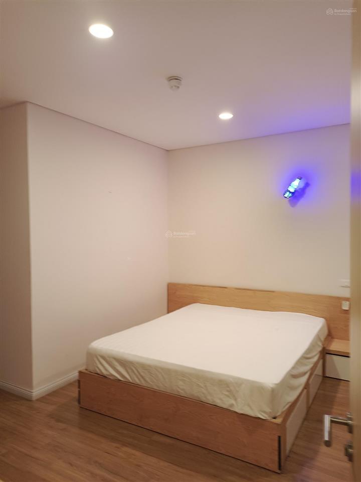 Cho thuê căn hộ 2 ngủ 2wc 79m2 đủ đồ chung cư mipec long biên gần hoàn kiếm giá 16 triệu.0916 393 ***