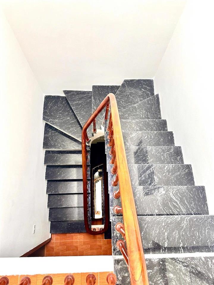 Bán nhà tây mỗ  50m2  gần ô tô  4 tầng  nhỉnh 8 tỷ