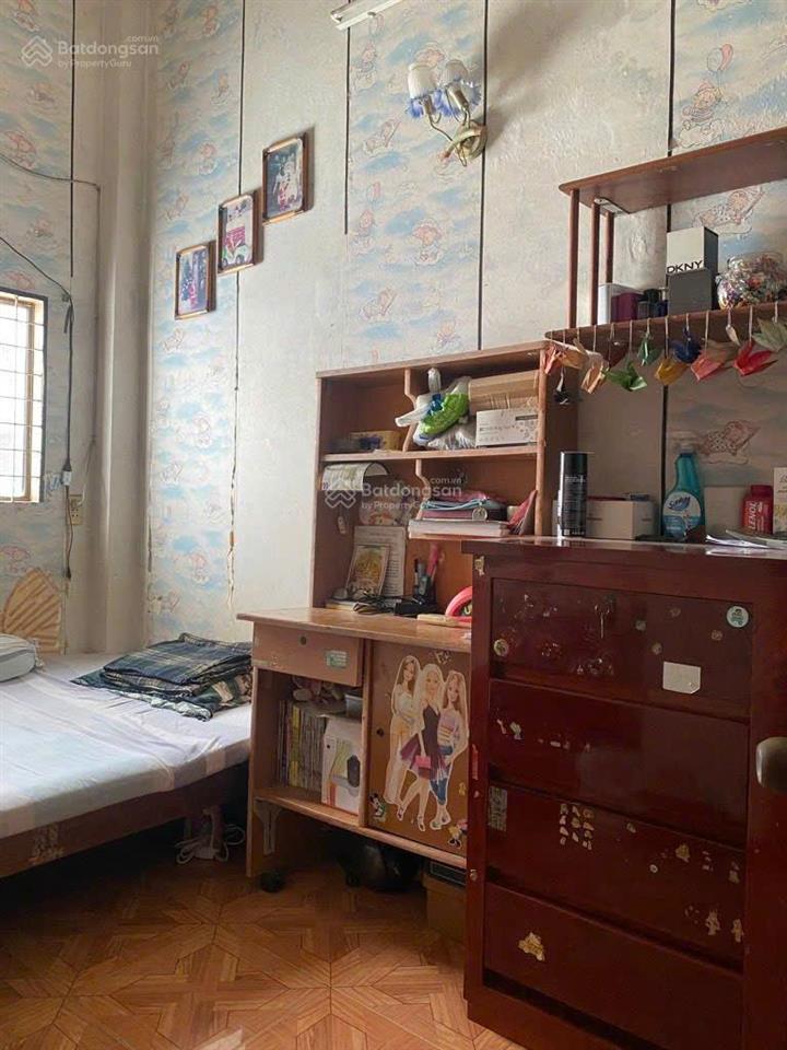 21.xtỷ  nơ trang long  có sân đậu 3 xe hơi trong nhà  140m2 (5.8x24) vuông a4  3 tầng btct