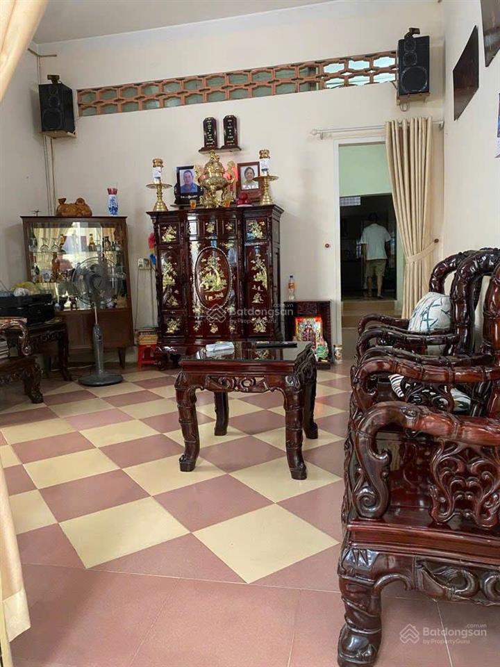 21.xtỷ  nơ trang long  có sân đậu 3 xe hơi trong nhà  140m2 (5.8x24) vuông a4  3 tầng btct