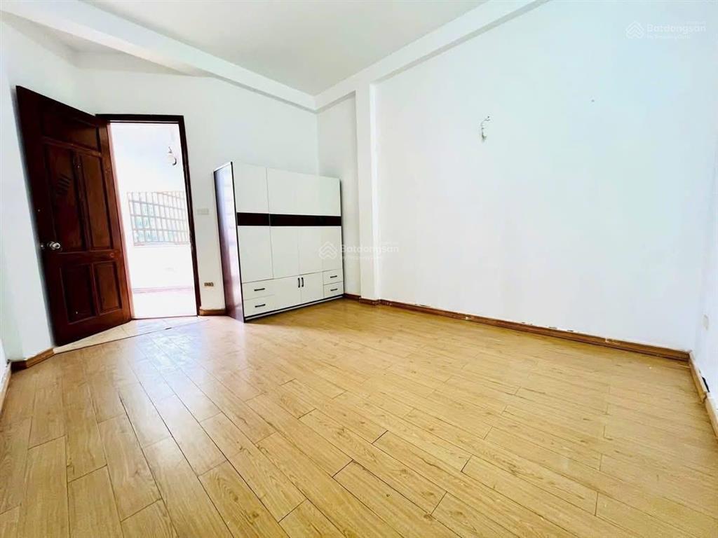 4,85 tỷ  bán căn hộ chung cư phố láng hạ  diện tích sổ 72m2  làm 3 phòng ngủ  2 vệ sinh