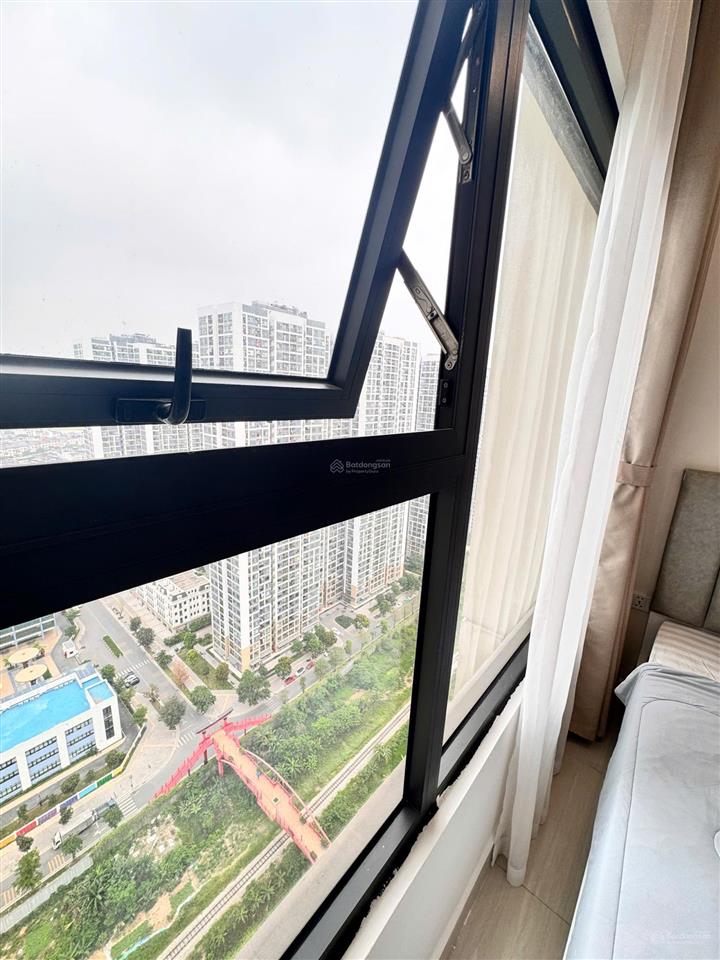 Chính chủ cần tiền bán gấp căn hộ studio 28m2 tòa s301 giá cắt lỗ chỉ 2,4 tỷ