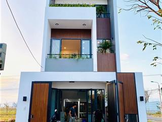 Bán nhà 1 trệt 2 lầu , sổ hồng riêng  gần cổng mỹ phước 3