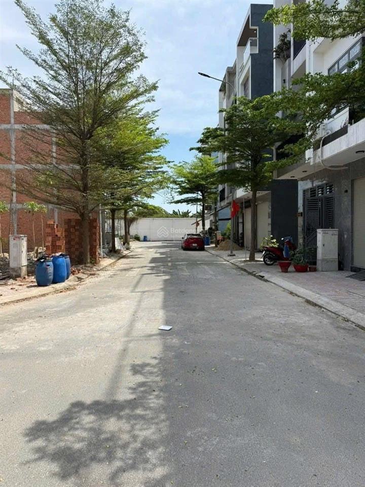 Bán đất kdc phú hồng đạt 64m2 giá 1tỷ680 ngay ngã tư miếu ông cù rẽ vào 300m, sẵn sổ full thổ