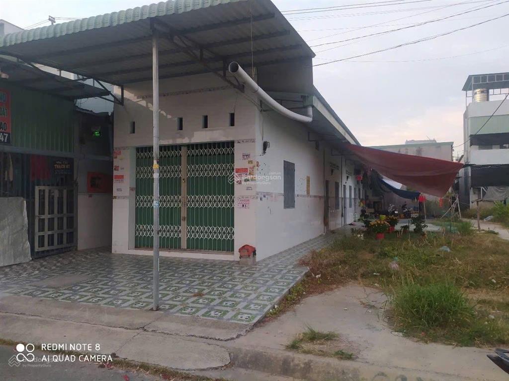 Bán gấp dãy trọ khu vsip2a 127m2 giá 1tỷ350  dòng tiền 8tr/th  shr  đường thông thoáng