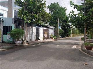 Sở hữu đất 140m2 giá 1 tỷ 150 full thổ ngay trục ql13 rẽ vào, đường nhựa số 4 6m có vỉa hè  shr