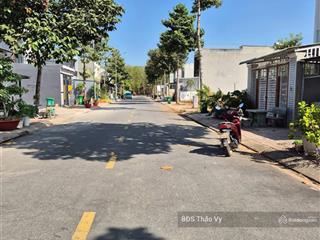 Chỉ với 1 tỷ 050 sở hữu ngay lô 100m2 kdc hội nghĩa  từ dt747 rẽ vào  đường thông thoáng  sẵn sổ