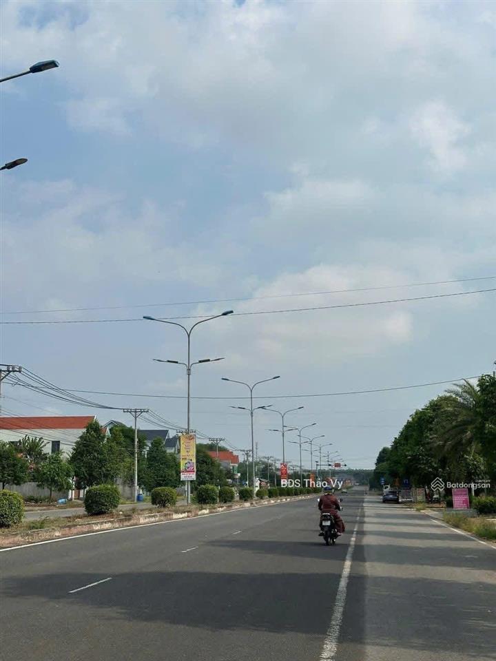 Chủ đáo hạn bán nhanh lô trục chính nguyễn văn linh 150m2 chỉ 450tr  xây tự do  sang tên ngay
