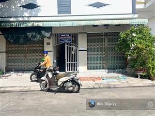 Bán trọ 300m2 ngay kcn mỹ phước 1  dòng tiền ~12,5tr/th  đường ô tô  sổ riêng