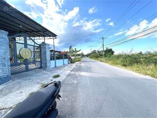 Sau chợ lệ trạch  ngay ngã tư chợ gò sỏi  đường rộng oto vào tận nơi