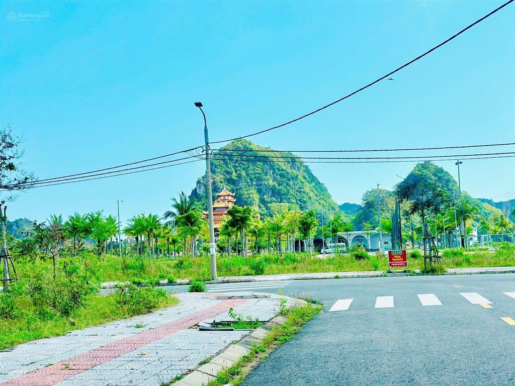 Bán 100m² view công viên, khu đầm sen hòa quý