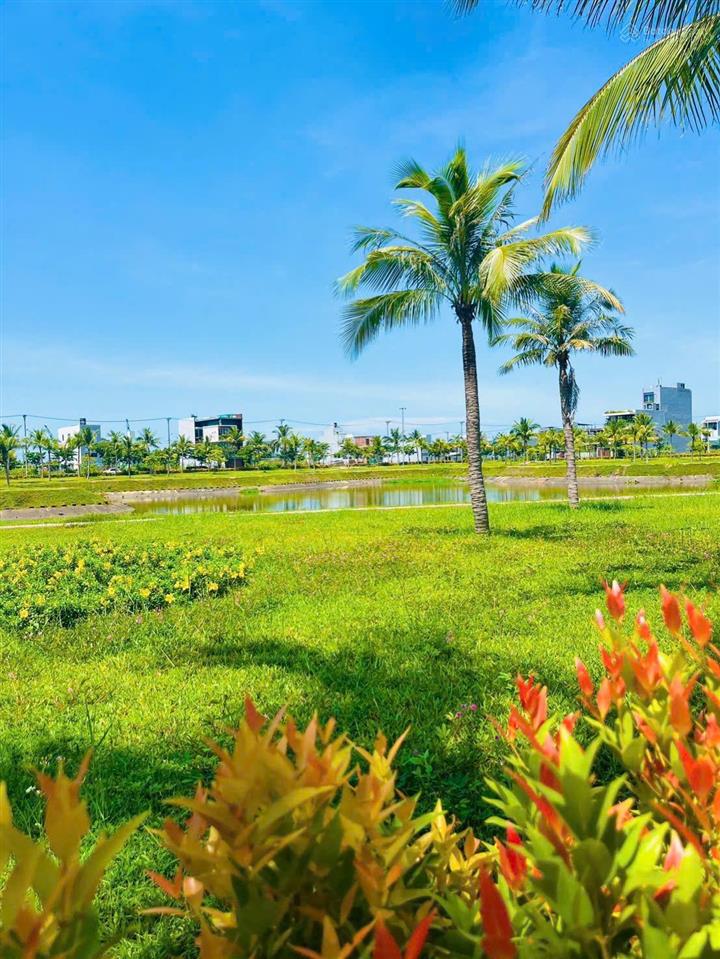 Bán 100m² view công viên, khu đầm sen hòa quý