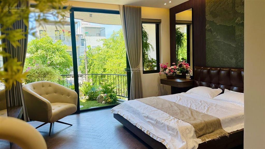 Bán nhà 3 tầng mới keng full nội thất tại hòa xuân, đà nẵng