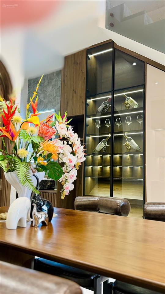 Bán nhà 3 tầng mới keng full nội thất tại hòa xuân, đà nẵng