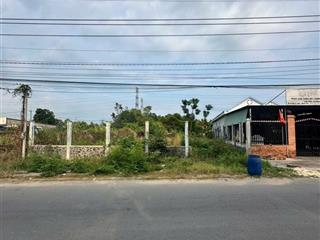 Chỉ 3 tỷ 2  mặt tiền sông lu 5x45 full thổ cư giá đầu tư  có 3 lô liền kề .