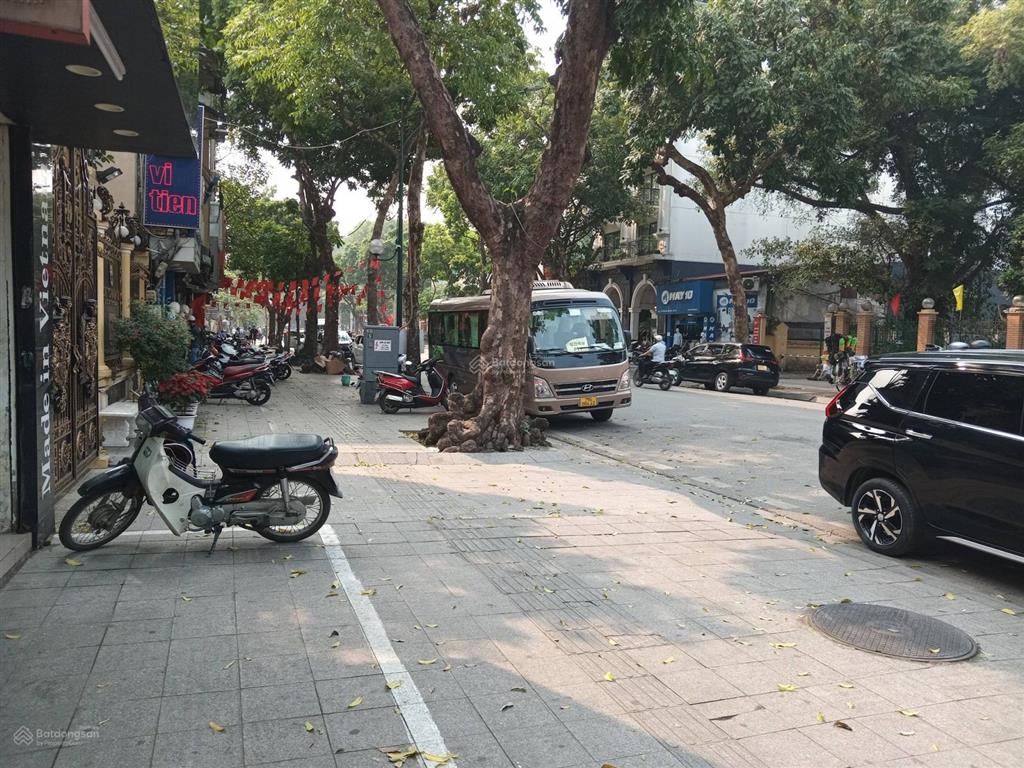 Bán nhà khu trần phú, phường điện biên, ba đình, diện tích 24m2, mặt tiền 4m, giá 9,8 tỷ, ngõ ô tô