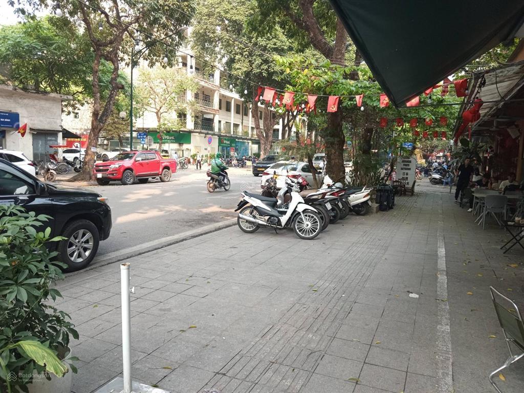 Bán nhà khu trần phú, phường điện biên, ba đình, diện tích 24m2, mặt tiền 4m, giá 9,8 tỷ, ngõ ô tô