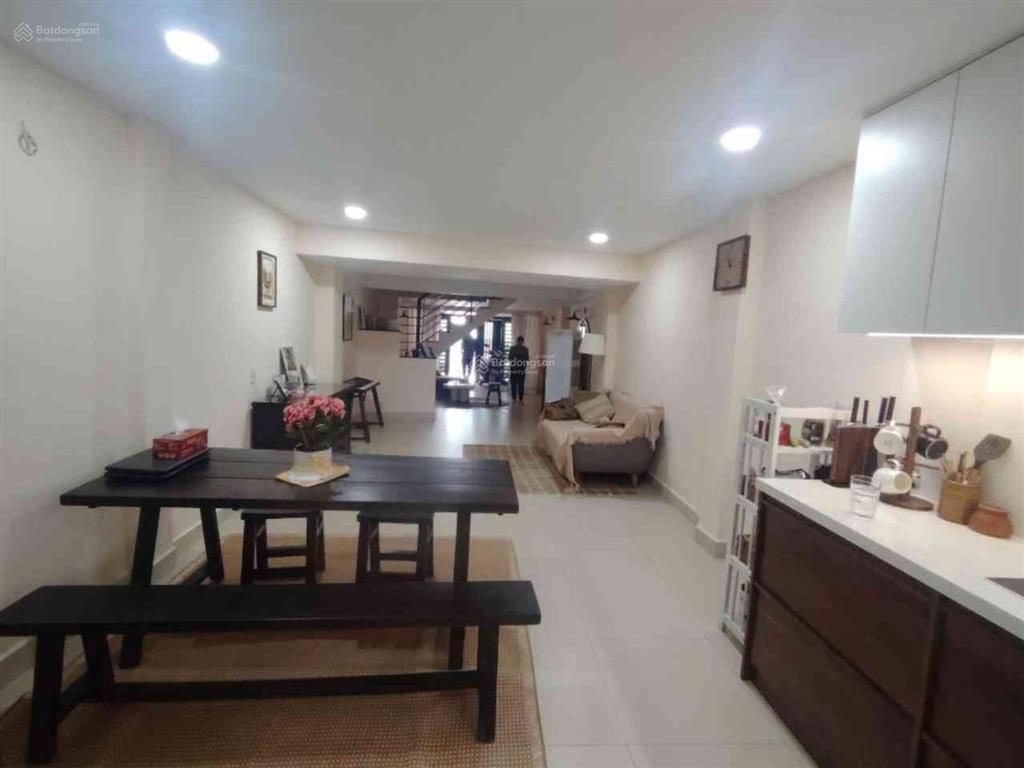 Nhà 3 tầng 80m2 4x20m hxh phú thuận  quận 7 giá chỉ 5,9 tỷ