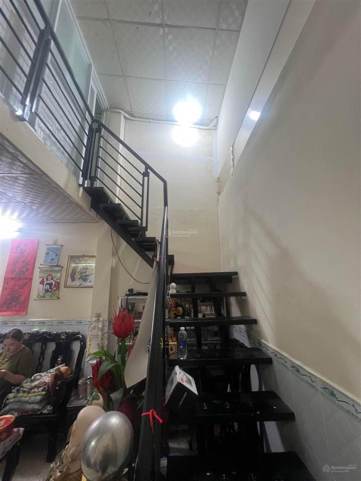 Bán gấp nhà quận 7 nguyễn thị thập hẻm ô tô 2 tầng 4 x 19m chỉ hơn 4 tỷ sổ hồng riêng