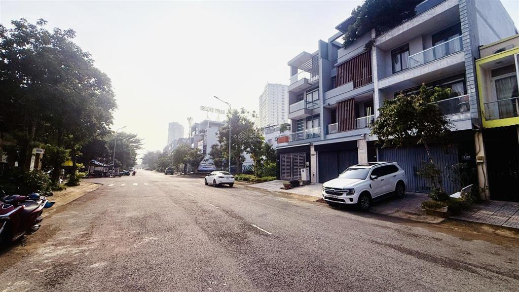 Bán gấp nhà phố 5x18m 3 tầng ngay nguyễn lương bằng quận 7 đường nhựa 15m kdc vip đồng bộ