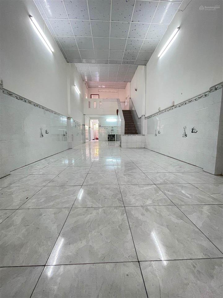 Bán nhà mặt tiền tỉnh lộ 15 gần ngã tư tân qui