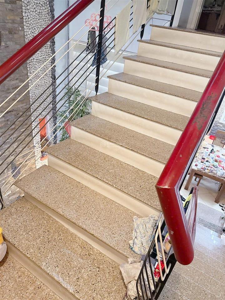 Nhà lớn 3 lầu, 5x20m, hxtải 8m thông chỉ 17,5 tỷ, kế chợ bùi đình túy, p24, bình thạnh. khu chdv.