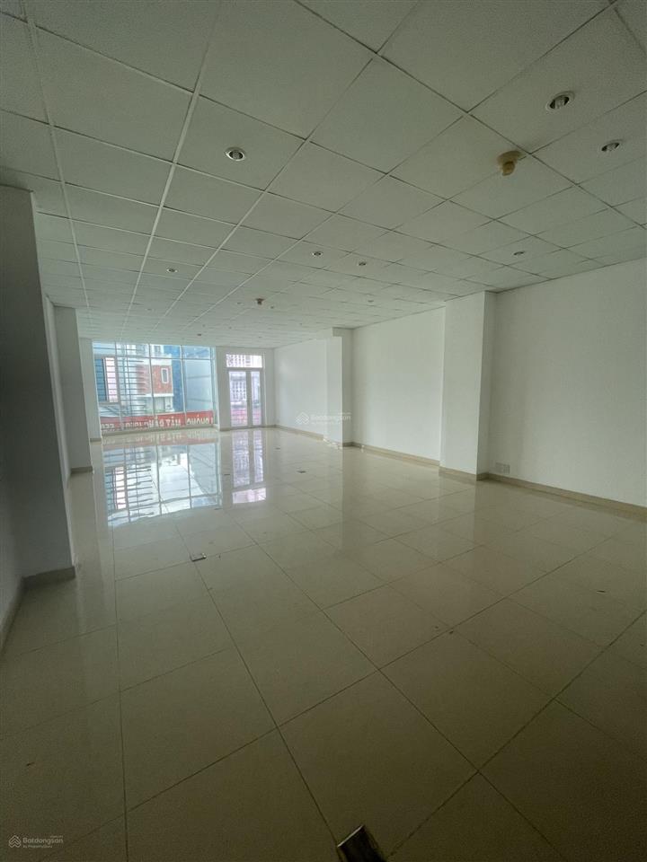 Sàn vp 80m2 ngay mặt tiền lâm văn bền, có thang máy, máy lạnh, bảo vệ xuất được vat