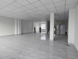 Văn phòng sát vách khu chế xuất tân thuận, diện tích 110m2, giá chỉ 15 triệu đồng.