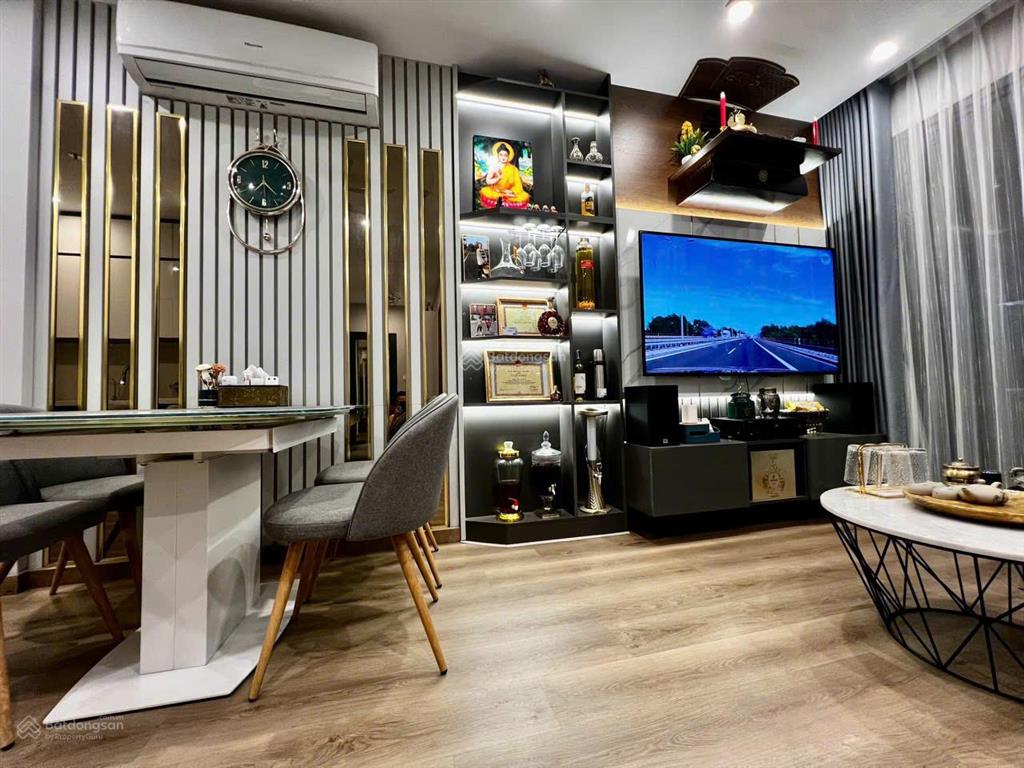 Chính chủ bán ch2pn +1wc, 55m2 giá 3,9 tỷ tòa s105 the sapphire vinhomes smart city, tây mỗ, hà nội