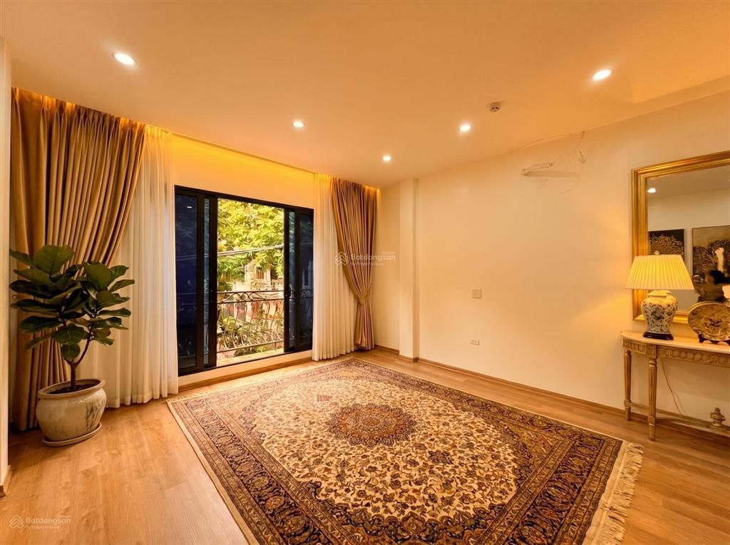 Siêu phẩm ngõ 245 lô góc mai dịch 64m2,6t,thang máy,mt5m,gara ô tô,ngõ 3 ô tô tránh, giá 28.8 tỷ