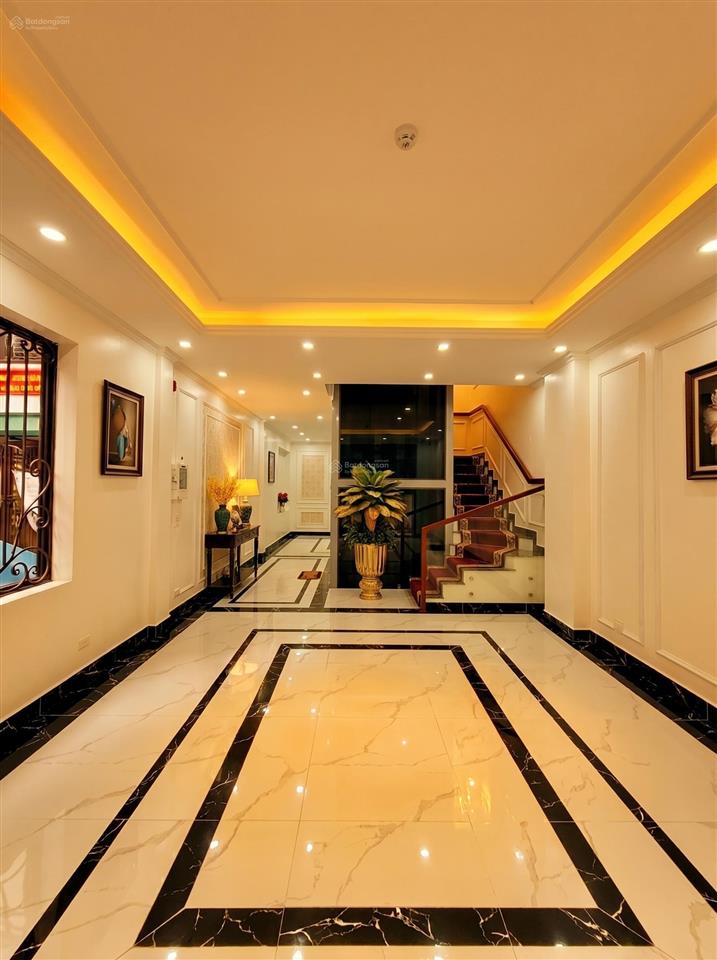 Siêu phẩm ngõ 245 lô góc mai dịch 64m2,6t,thang máy,mt5m,gara ô tô,ngõ 3 ô tô tránh, giá 28.8 tỷ