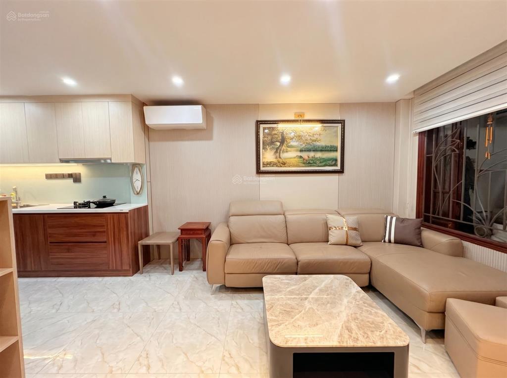 Siêu phẩm bán nhà lạc long quân, 40m2, 5t kiên cố, mt 4m, gần hồ tây lộng gió, giá 13.9 tỷ