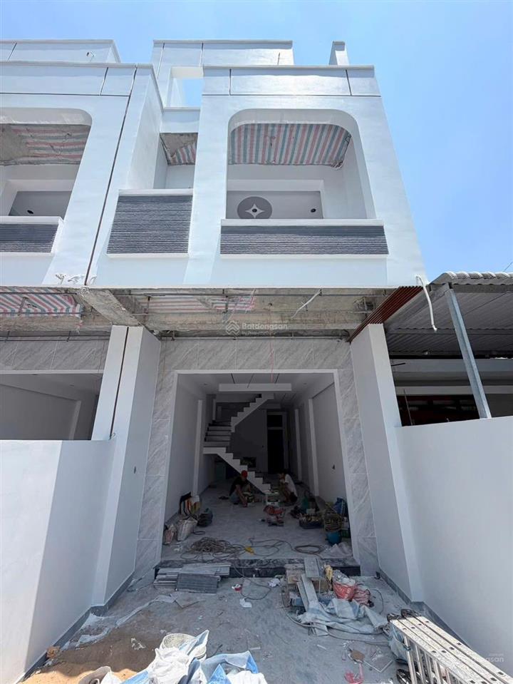 Chủ gửi bán nhà 1t1l hoàn công (dt 82m2) gần cư xá phúc hải  p. tân phong. giá chỉ 3,7 tỷ