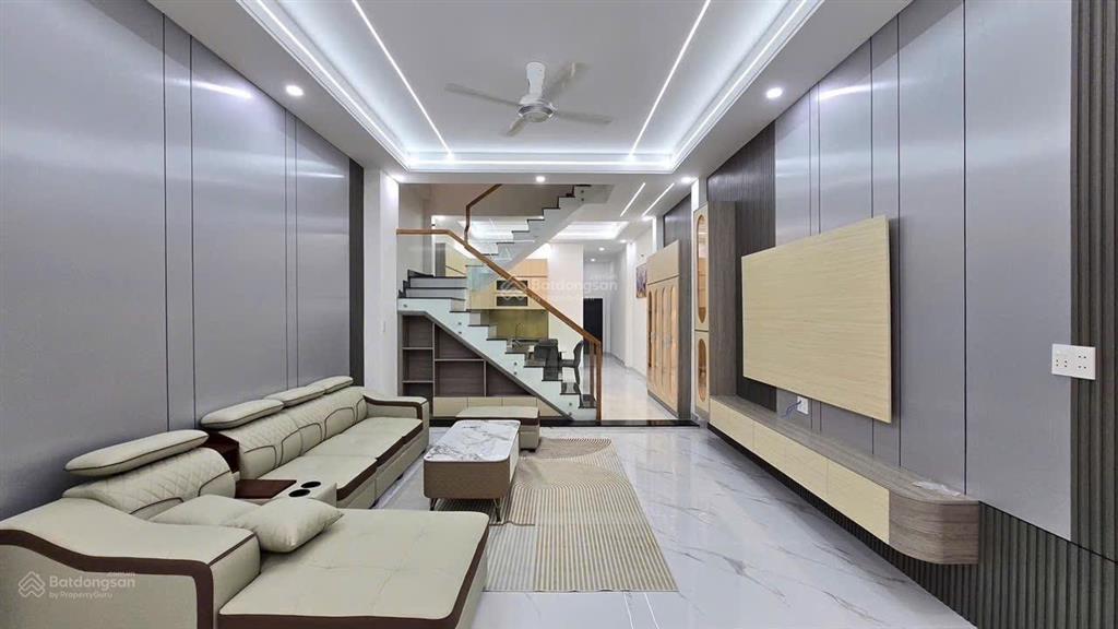 Bán nhà 1t2l (sổ hoàn công) đường 6m vỉa hè 3m khu tđc cafe lộc vừng p. bửu hoà. giá chỉ 5,450 tỷ