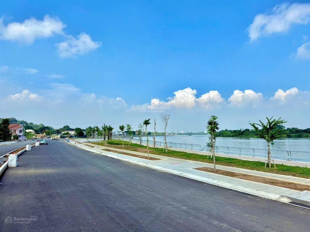 Bán lô đất mặt tiền view sông bờ kè bửu long, đường trước nhà 36m + vỉa hè 5m. giá chỉ 7,4 tỷ
